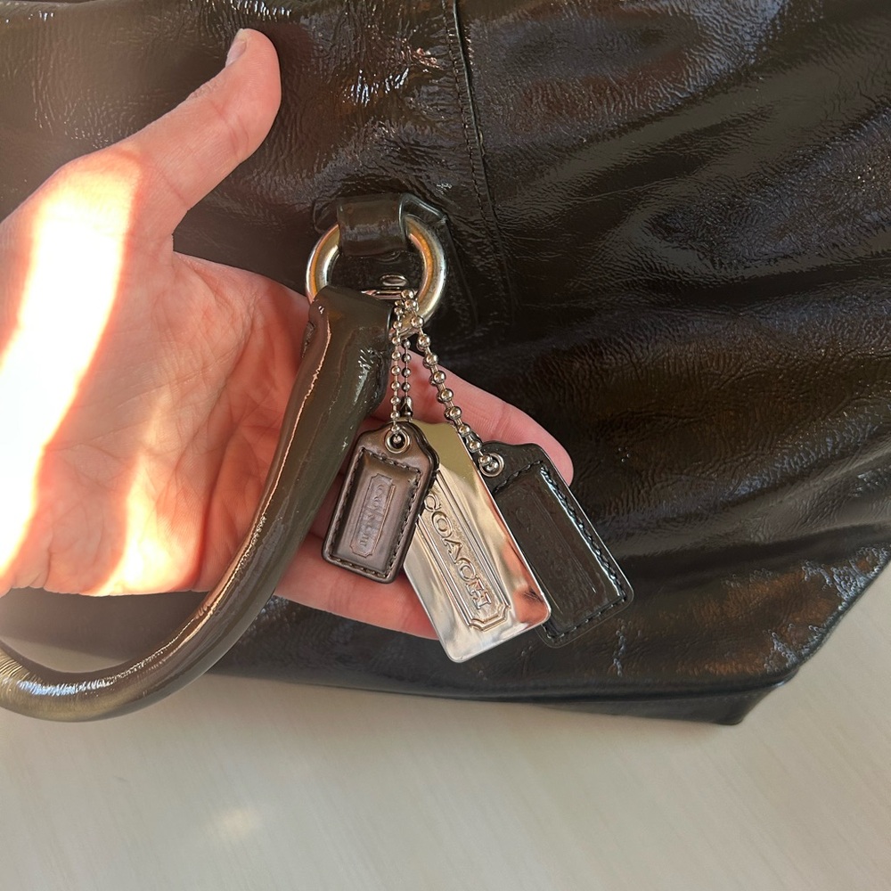 Coach shoulder bag - Picture 2 of 6